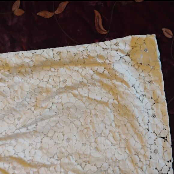 Twenty One Cream Ruffled Blouse with Cap Sleeves - Picture 13 of 16